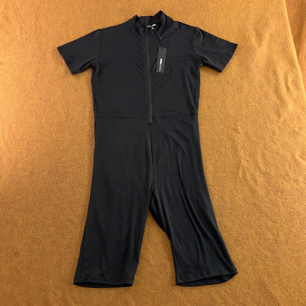 Fashion Nova Womens 1X Black Short Sleeve Ruched Back Zipper Romper NWT